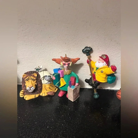 Vintage Hallmark Ornaments - Picture 4 of 5